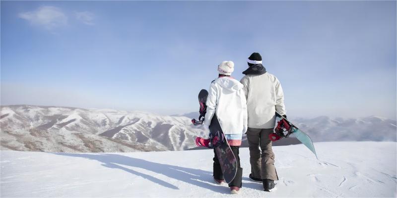 “冷资源”引发“热经济” 冰雪经济迈入高质量发展新周期