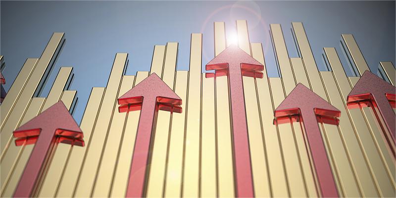 玻璃深加工前景向好 秀强股份2日收获“20CM”涨停