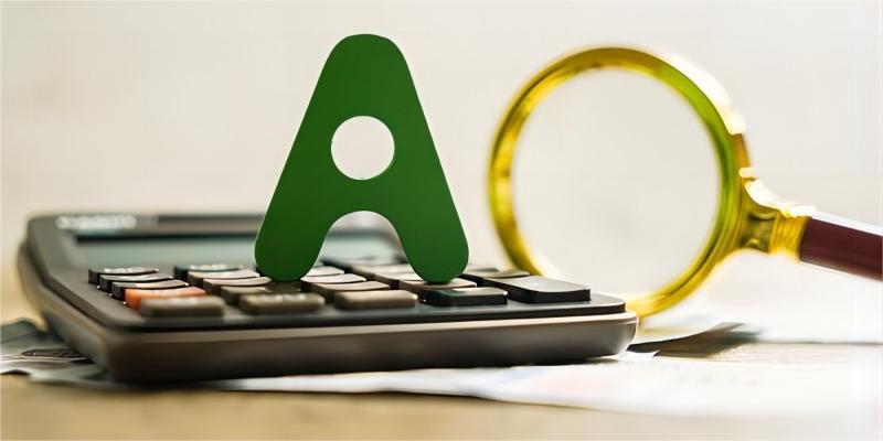 权重股护盘 大盘缩量调整 中长期资金青睐银行板块