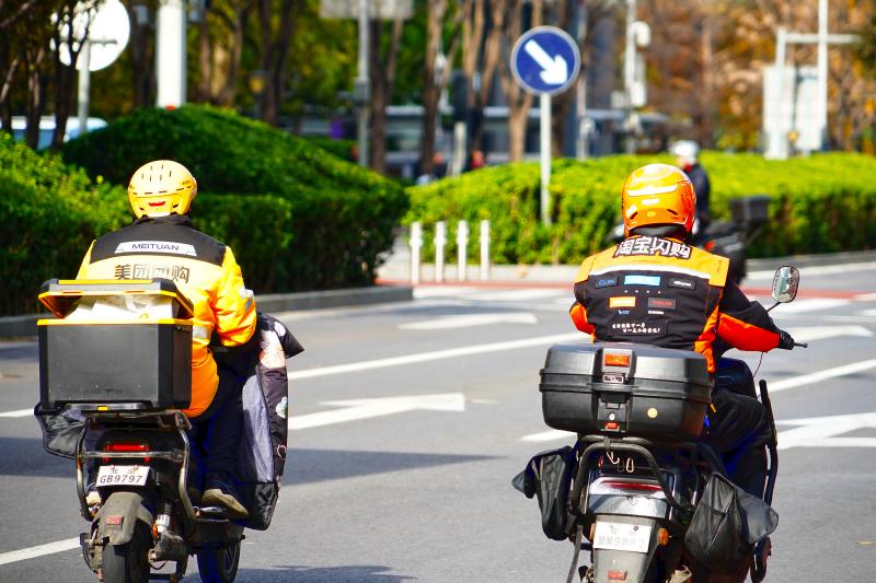 即时零售，扑面而来